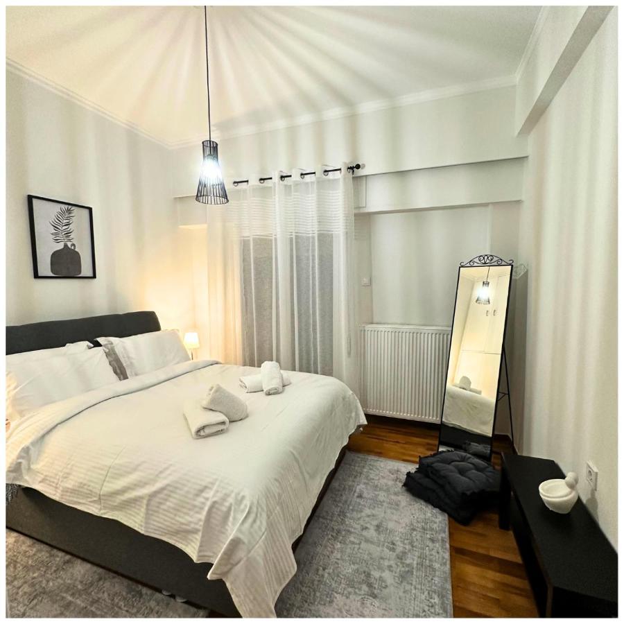Memories Apartments Μονοκατοικία Στο Καρπενήσι Exteriör bild