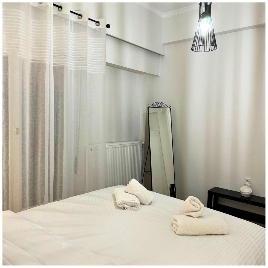 Memories Apartments Μονοκατοικία Στο Καρπενήσι Exteriör bild