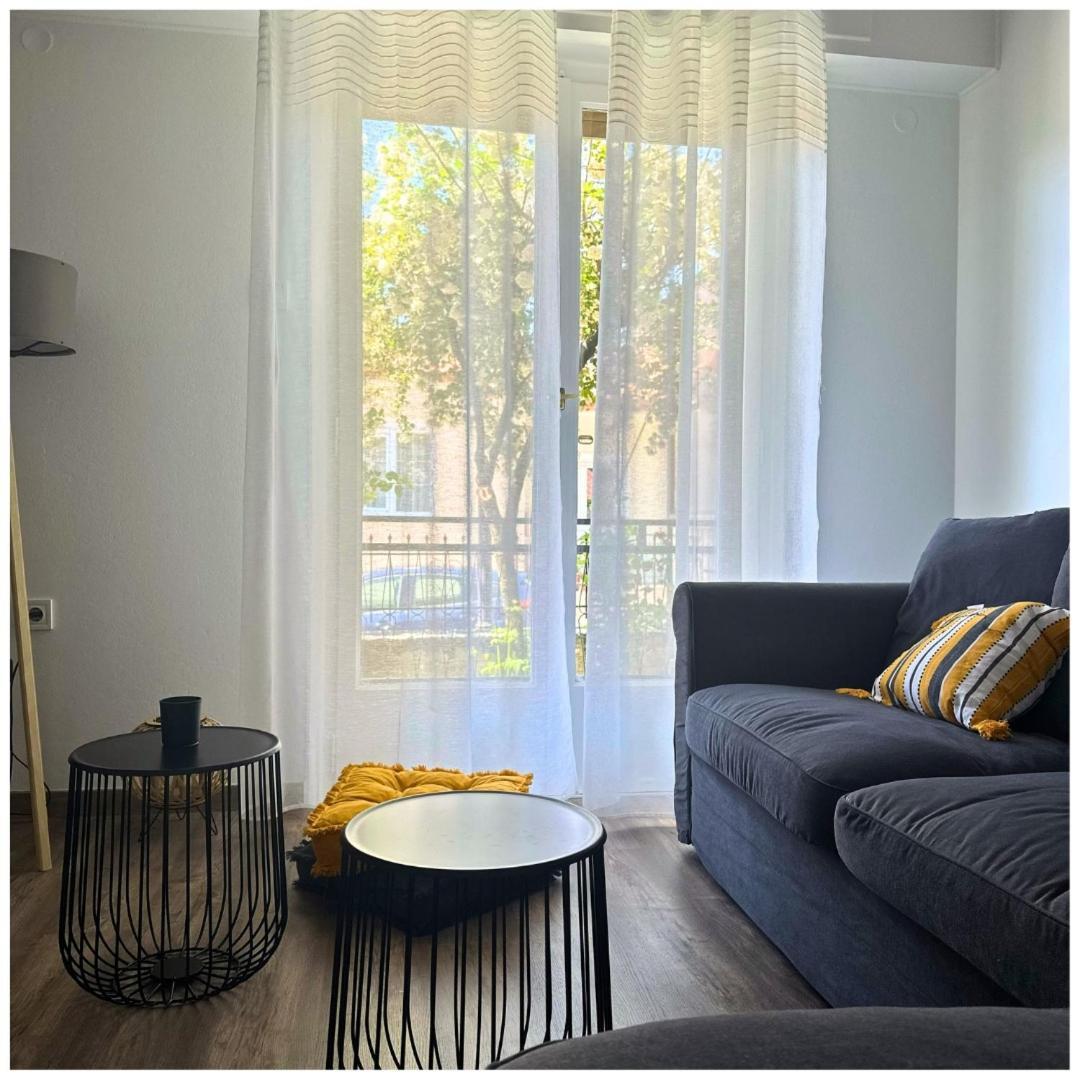 Memories Apartments Μονοκατοικία Στο Καρπενήσι Exteriör bild