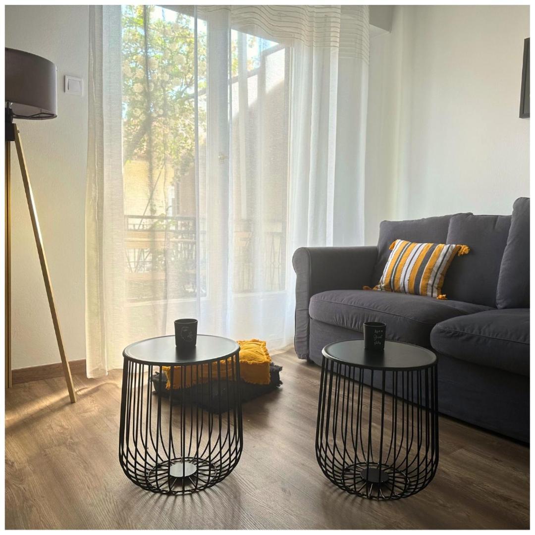 Memories Apartments Μονοκατοικία Στο Καρπενήσι Exteriör bild