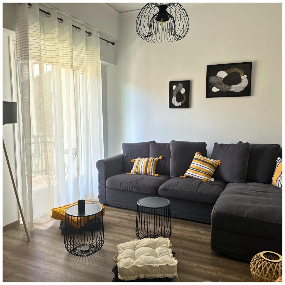 Memories Apartments Μονοκατοικία Στο Καρπενήσι Exteriör bild